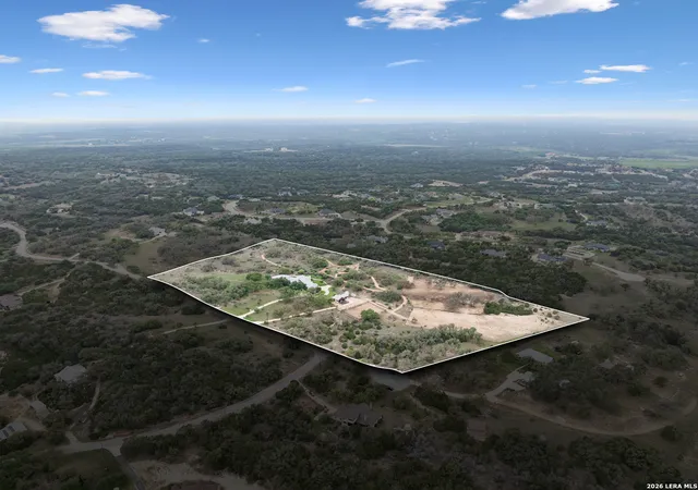 Photo 4 of House for sale at 1043 Twin, Canyon Lake, TX 78133 | MLS# 1942328 | Listing updated on 2026-09-08