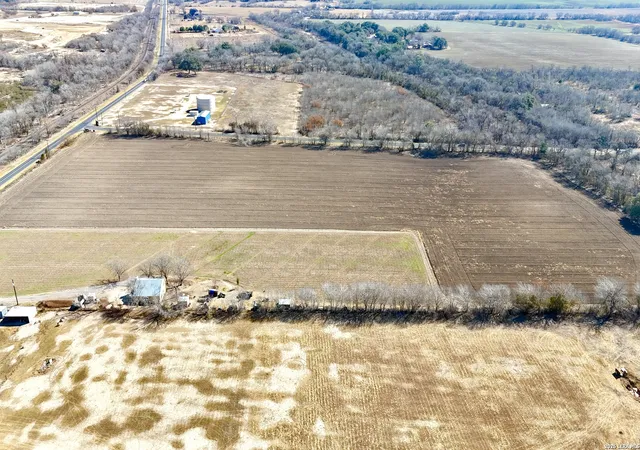 4th image of 13310 Macdona Lacoste, Atascosa, TX 78002 | MLS# 1942329