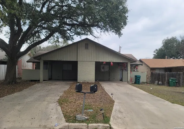 Photo 1 of Multi family home for sale at 521/523 Southtrail Dr, San Antonio, TX 78216 | MLS# 1942351 | Listing updated on 2026-08-10