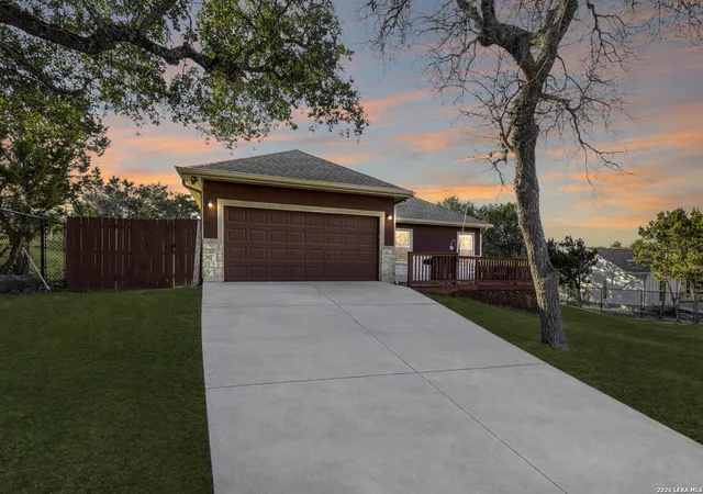Photo 2 of Sale Pending at 1192 Desiree, Canyon Lake, TX 78133 | MLS# 1942360 | Listing updated on 2026-03-30