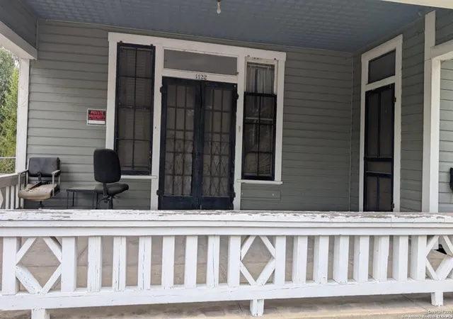 2nd image of 1122 Burnet, San Antonio, TX 78202 | MLS# 1942470