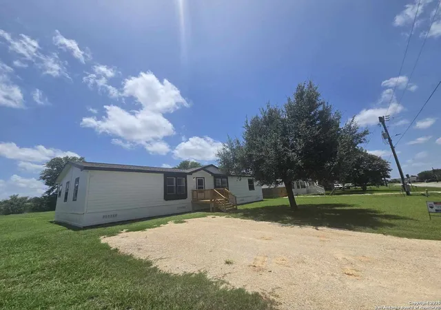 Manufactured home for sale at 338 Rosemary, New Braunfels, TX 78130 | MLS# 1942496