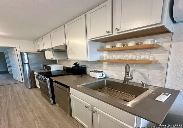 Photo 4 of Single family home for sale at 7160 Elm Cove, San Antonio, TX 78244 | MLS# 1942501 | Listing updated on 2026-03-02