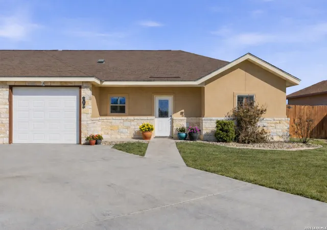 2nd image of 118 Navarro Crossing #1B, Seguin, TX 78155 | MLS# 1942508