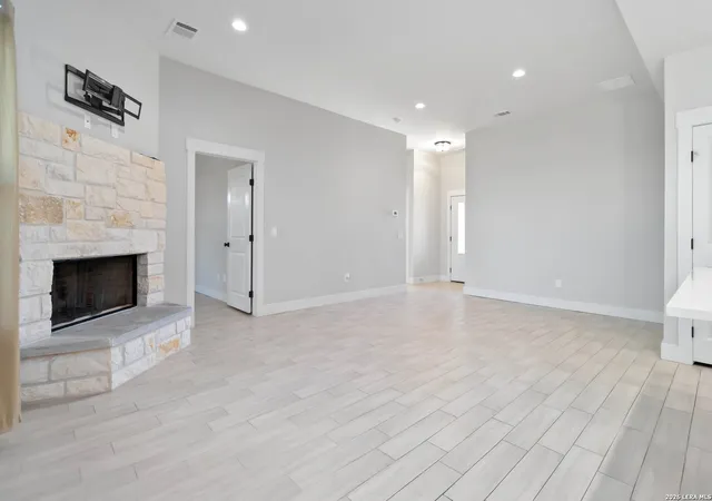 Photo 3 of Sale Pending at 119 Rockingshire, Spring Branch, TX 78070 | MLS# 1942530 | Listing updated on 2026-03-31