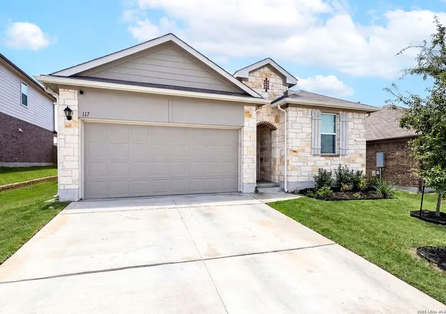 2nd image of 117 Pronghorn Cir, San Marcos, TX 78666 | MLS# 1942535