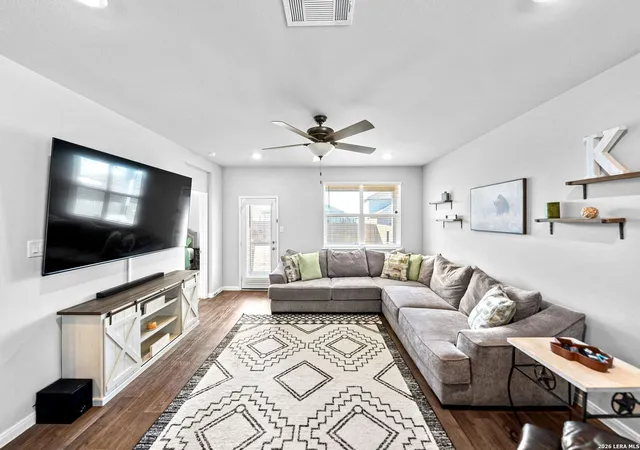 5th image of 117 Pronghorn Cir, San Marcos, TX 78666 | MLS# 1942535