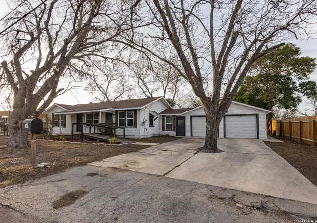 Photo 4 of Single family home for sale at 105 Avenue D, Converse, TX 78109 | MLS# 1942585 | Listing updated on 2026-02-28
