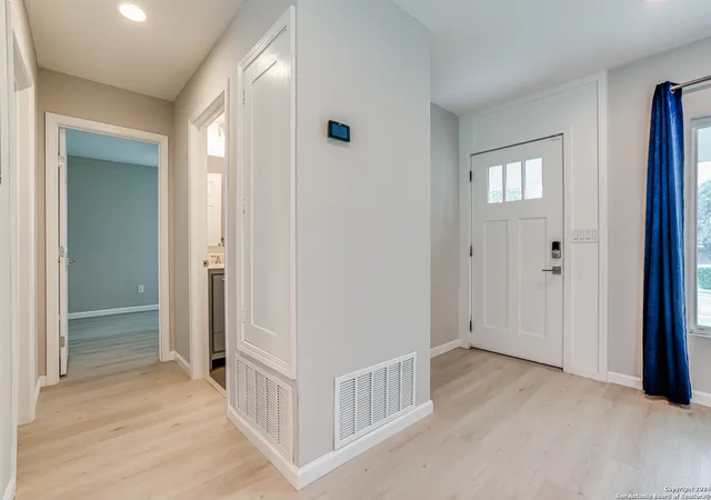 5th image of 323 Senova Dr, San Antonio, TX 78216 | MLS# 1942630