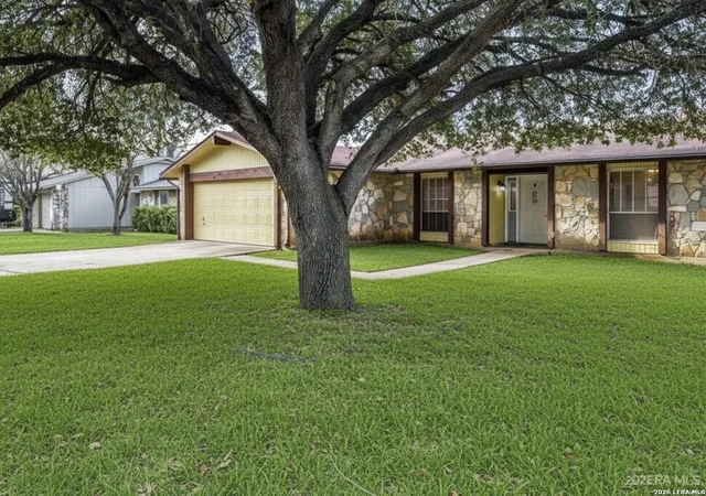 Photo 1 of Sale Pending at 9714 Bay Vw, San Antonio, TX 78239 | MLS# 1942640 | Listing updated on 2026-08-17