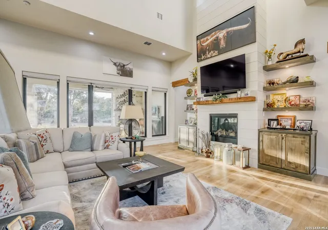 Photo 4 of Single family home for sale at 2119 Andalusia, Canyon Lake, TX 78133 | MLS# 1942680 | Listing updated on 2026-03-10
