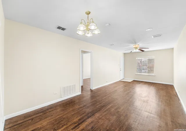 Photo 3 of Sale Pending at 119 Ewing, San Antonio, TX 78201 | MLS# 1942686 | Listing updated on 2026-03-19