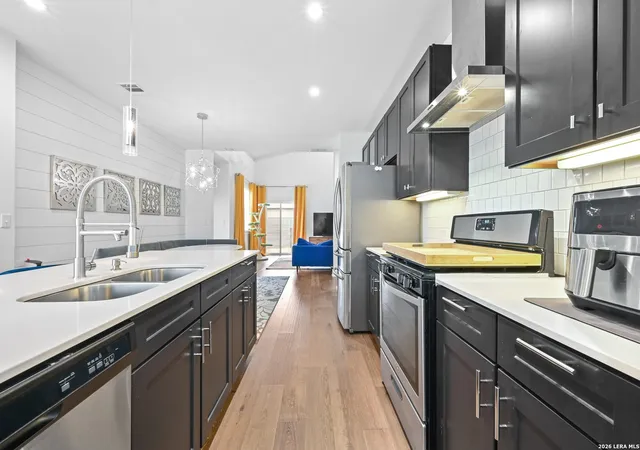 5th image of 4400 Gillis #B, Austin, TX 78745 | MLS# 1942727
