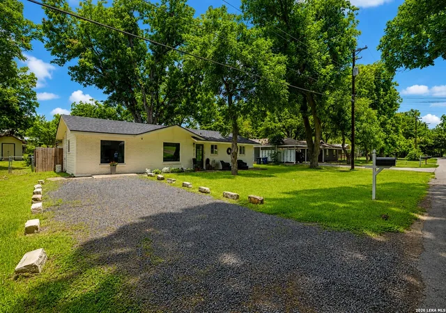 2nd image of 2151 Gruene, New Braunfels, TX 78130 | MLS# 1942754