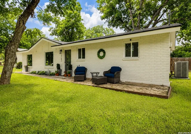 3rd image of 2151 Gruene, New Braunfels, TX 78130 | MLS# 1942754