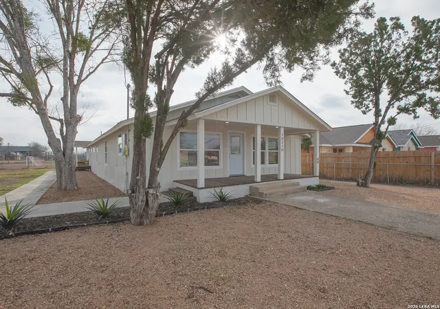 Photo 2 of Sale Pending at 10210 Renova, San Antonio, TX 78214 | MLS# 1942822 | Listing updated on 2026-04-24