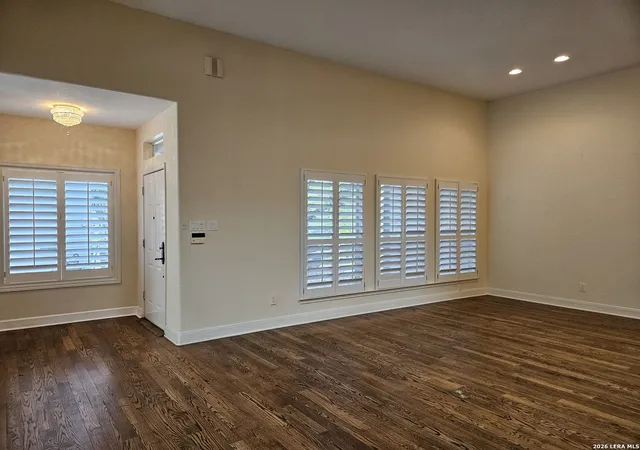 Photo 3 of Single family home for sale at 10 Bryanston, San Antonio, TX 78218 | MLS# 1942840 | Listing updated on 2026-09-10