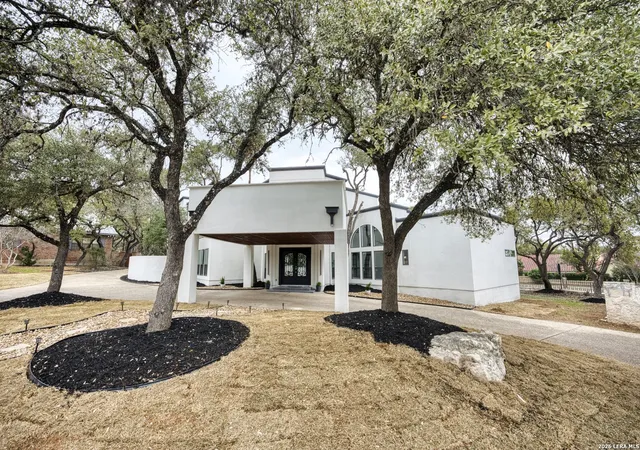Photo 4 of Single family home for sale at 12702 Cranes, San Antonio, TX 78230 | MLS# 1942884 | Listing updated on 2026-04-08