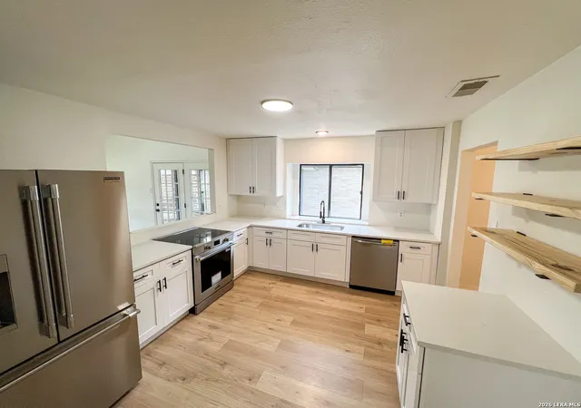 Photo 3 of Single family home for sale at 4367 Hilton Head, San Antonio, TX 78217 | MLS# 1942934 | Listing updated on 2026-03-27