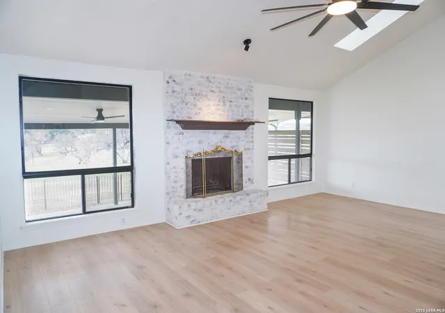 Photo 4 of Single family home for sale at 4367 Hilton Head, San Antonio, TX 78217 | MLS# 1942934 | Listing updated on 2026-03-27