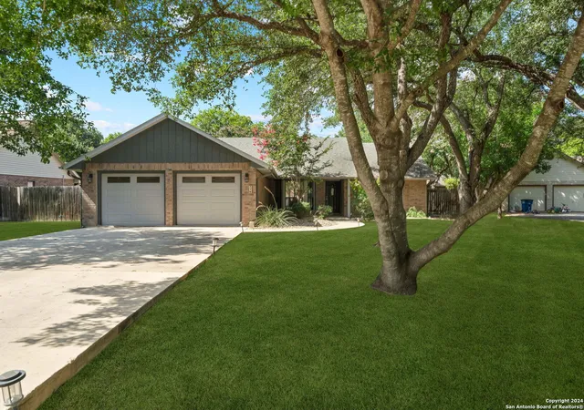 Photo 2 of Single family home for sale at 116 Bobwhite, Seguin, TX 78155 | MLS# 1942944 | Listing updated on 2026-03-06