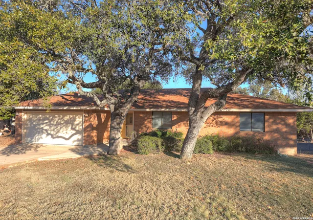 Photo 1 of Sale Pending at 131 Homestead Dr, Kerrville, TX 78028 | MLS# 1943062 | Listing updated on 2026-03-15