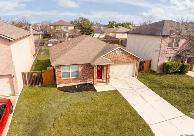 Photo 3 of Sale Pending at 11247 Bushwack Pass, San Antonio, TX 78254 | MLS# 1943066 | Listing updated on 2026-03-09