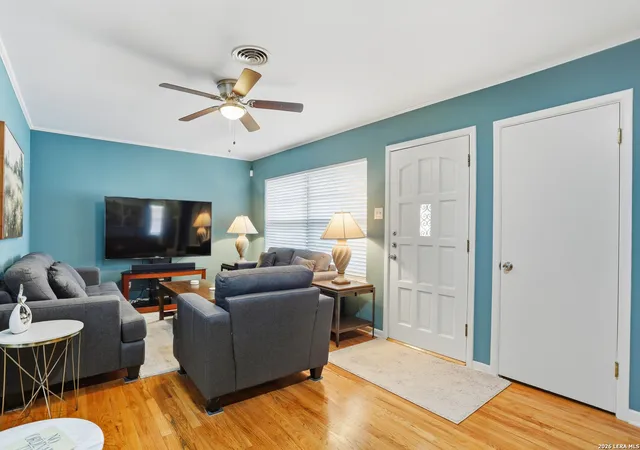 Photo 3 of Sale Pending at 4622 Allegheny Dr, San Antonio, TX 78229 | MLS# 1943080 | Listing updated on 2026-03-03