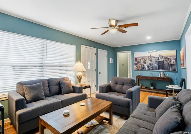 Photo 4 of Sale Pending at 4622 Allegheny Dr, San Antonio, TX 78229 | MLS# 1943080 | Listing updated on 2026-03-03