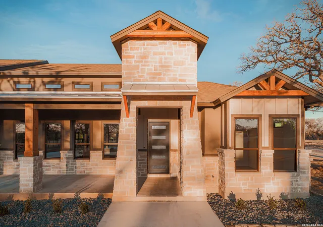 Photo 3 of Sale Pending at 153 Hondo Dr, La Vernia, TX 78121 | MLS# 1943207 | Listing updated on 2026-02-21