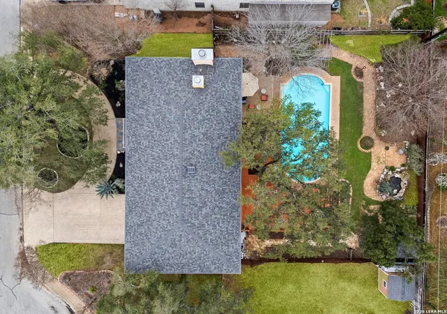 30th image of 1426 Summit, San Antonio, TX 78258 | MLS# 1943263