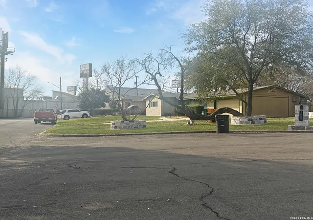 Photo 3 of Sale Pending at 7809 Briargate, San Antonio, TX 78230 | MLS# 1943269 | Listing updated on 2026-04-07