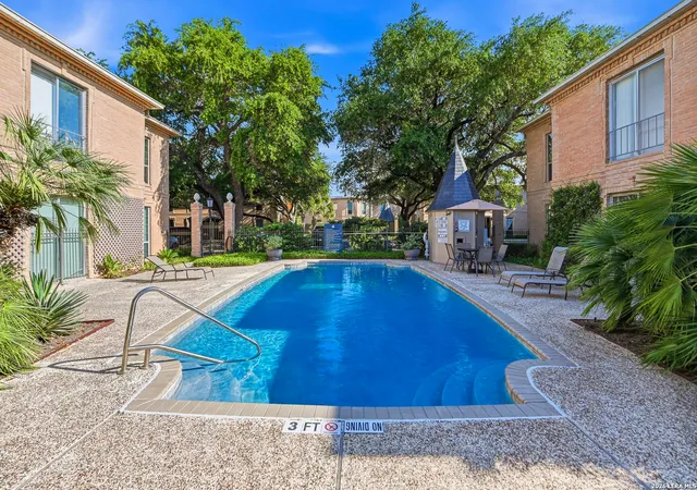 Listing Photo 1 - Condo for sale in building located at 7711 Broadway, San Antonio, TX 78209 - Unit #31C