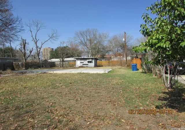 Photo 3 of Sale Pending at 1415 Viewridge, San Antonio, TX 78213 | MLS# 1943281 | Listing updated on 2026-04-21