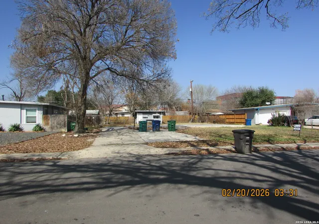 Photo 1 of Sale Pending at 1415 Viewridge, San Antonio, TX 78213 | MLS# 1943281 | Listing updated on 2026-04-21