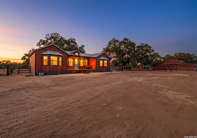 2nd image of 241 Pr Dax, Pleasanton, TX 78064 | MLS# 1943283