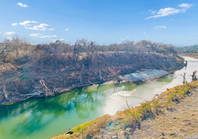 Photo 4 of Land for sale at 1934 Paradise, Canyon Lake, TX 78133 | MLS# 1943291 | Listing updated on 2026-08-29
