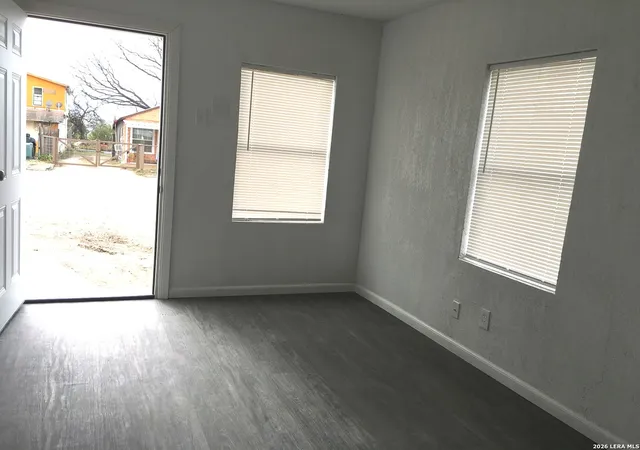 3rd image of 123 W Mitchell, San Antonio, TX 78204 | MLS# 1943356