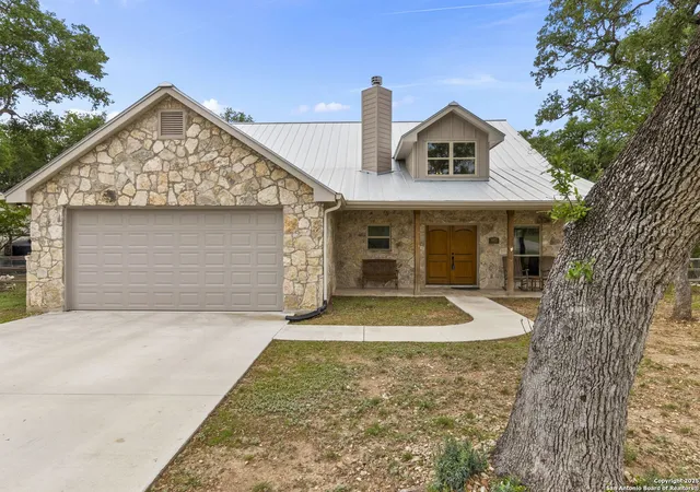 3rd image of 445 Settlers Ln, Bandera, TX 78003 | MLS# 1943386