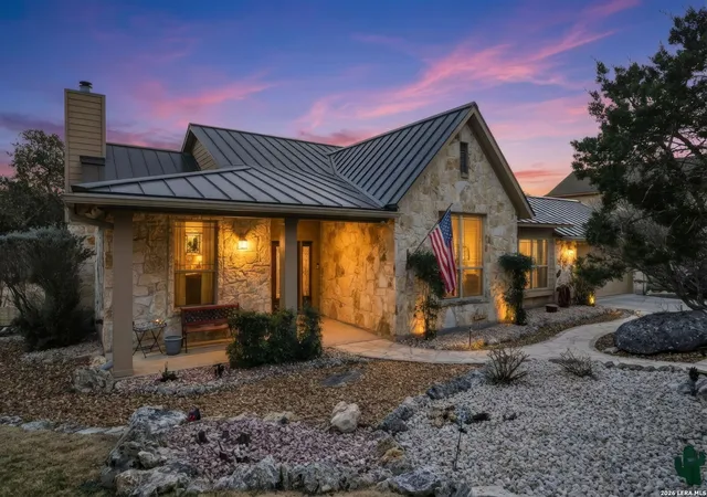 Photo 2 of Single family home for sale at 1616 Canyon Lake Dr, Canyon Lake, TX 78133 | MLS# 1943400 | Listing updated on 2026-07-11