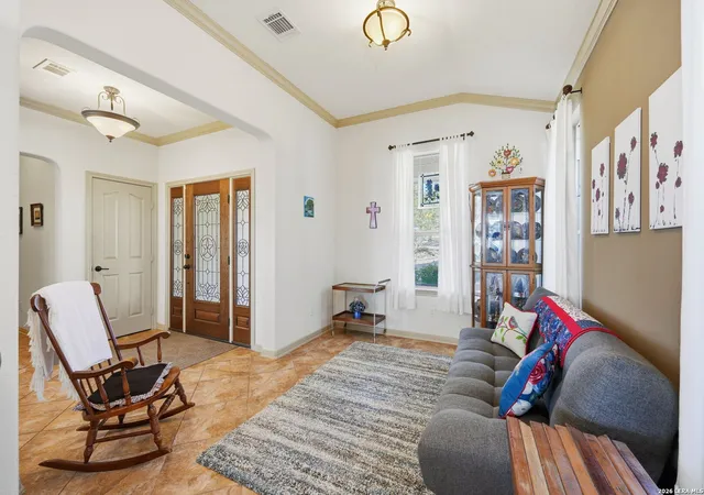 Photo 4 of Single family home for sale at 1616 Canyon Lake Dr, Canyon Lake, TX 78133 | MLS# 1943400 | Listing updated on 2026-07-11