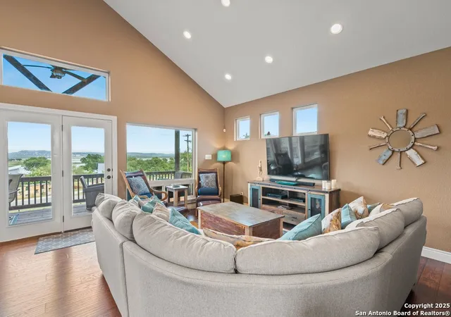 Photo 2 of Single family home for sale at 617 Lake Island, Canyon Lake, TX 78133 | MLS# 1943465 | Listing updated on 2026-04-26