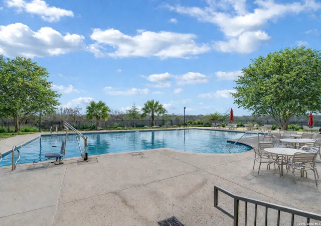Photo 3 of Sale Pending at 11630 Boyd Bay, San Antonio, TX 78221 | MLS# 1943575 | Listing updated on 2026-04-01