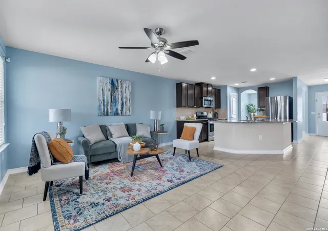 Photo 4 of Sale Pending at 11630 Boyd Bay, San Antonio, TX 78221 | MLS# 1943575 | Listing updated on 2026-04-01