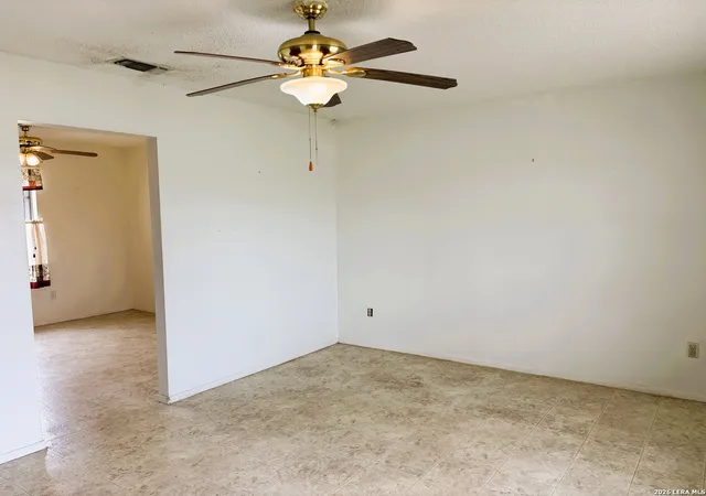 5th image of 225 River, Seguin, TX 78155 | MLS# 1943630