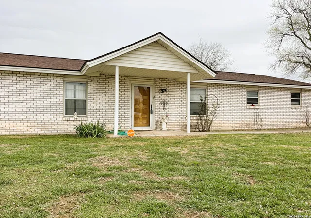 1st image of 225 River, Seguin, TX 78155 | MLS# 1943630