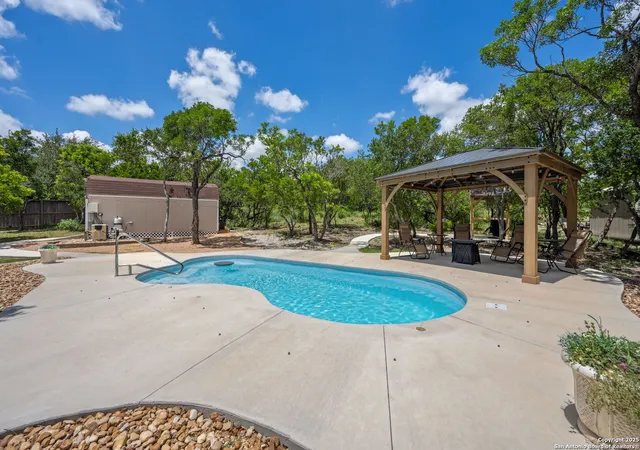 Photo 4 of Single family home for sale at 208 Roundtop Hill, Castroville, TX 78009 | MLS# 1943636 | Listing updated on 2026-03-14