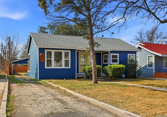 Homes for sale in San Antonio, TX | 2038 W Woodlawn, San Antonio, TX 78201 | MLS# 1943678