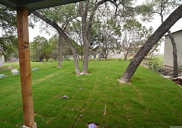 Photo 10 of Single family home for sale at 554 Burr Oak, Canyon Lake, TX 78133 | MLS# 1943683 | Listing updated on 2026-09-08