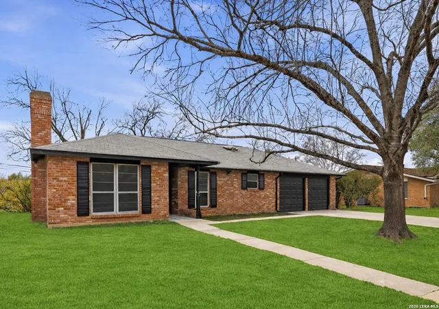Photo 4 of Single family home for sale at 426 Zephyr, Windcrest, TX 78239 | MLS# 1943748 | Listing updated on 2026-05-02